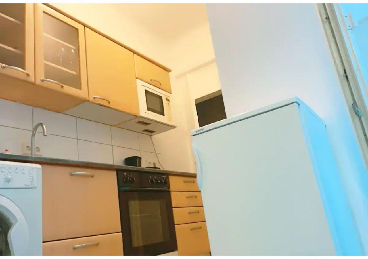 Sweet 1Br Apt. Simmering - Ideal For Longstays Вена Экстерьер фото